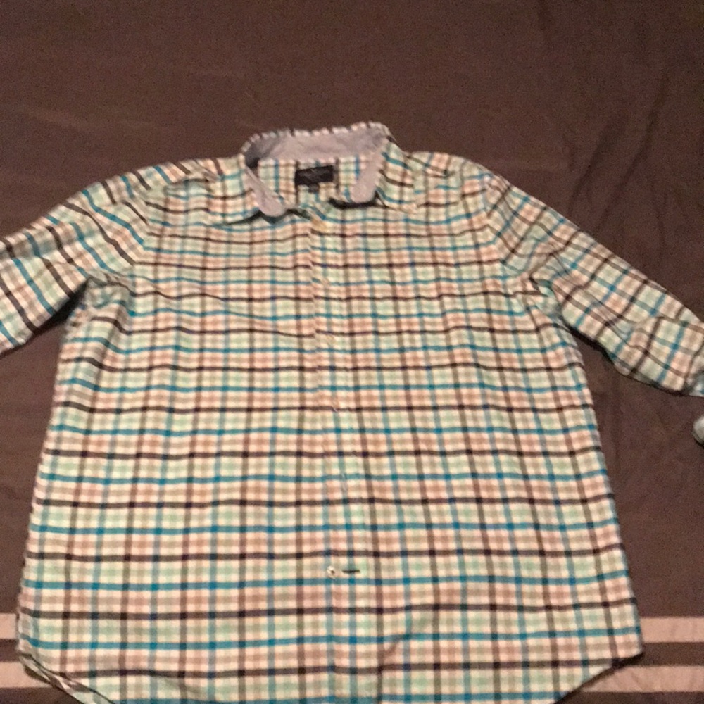 Men’s Large American Eagle Plaid Button Up